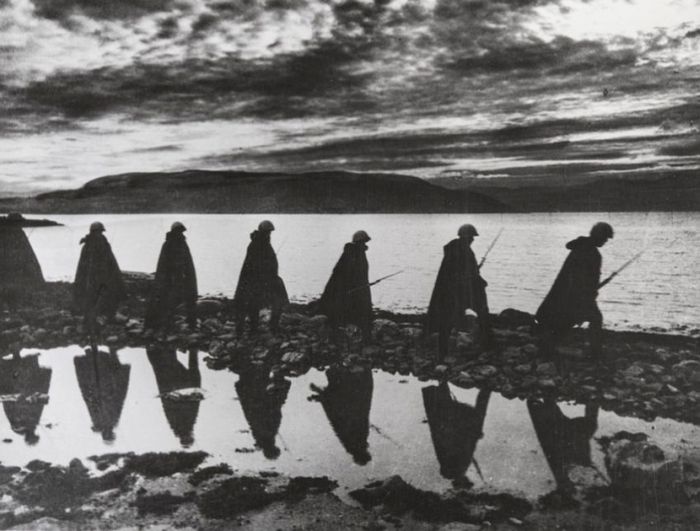 Война глазами советского фотокорреспондента Евгения Халдея Война глазами советского фотокорреспондента Евгения Халдея