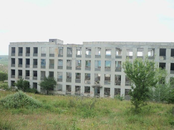 Заброшенные объекты и техника времен СССР