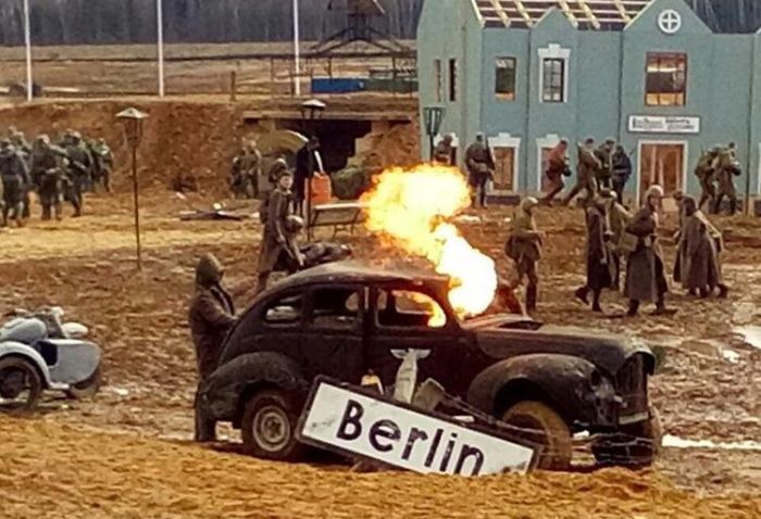 В подмосковном парке воспроизвели взятие Рейхстага