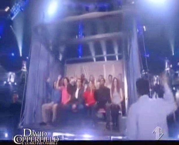 Копперфильда обязали раскрыть секрет трюка Копперфильда обязали раскрыть секрет трюка