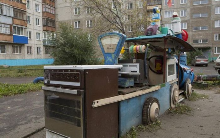 Сомнительные детские площадки