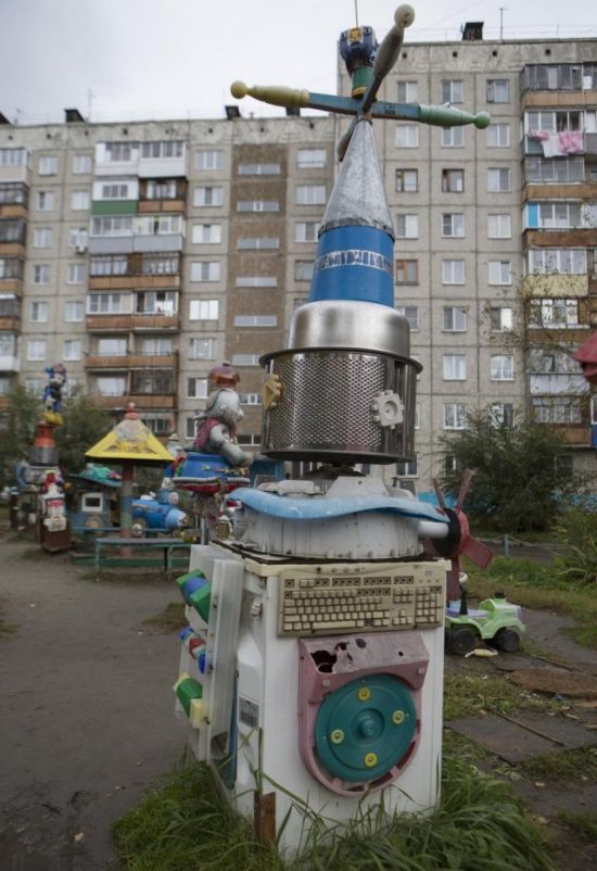 Сомнительные детские площадки
