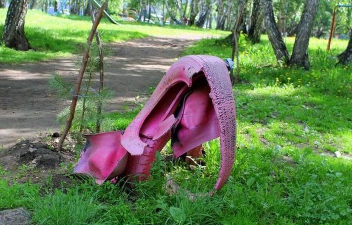 Сомнительные детские площадки