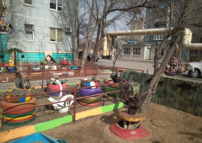 Сомнительные детские площадки