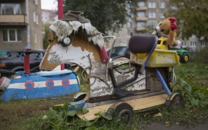 Сомнительные детские площадки