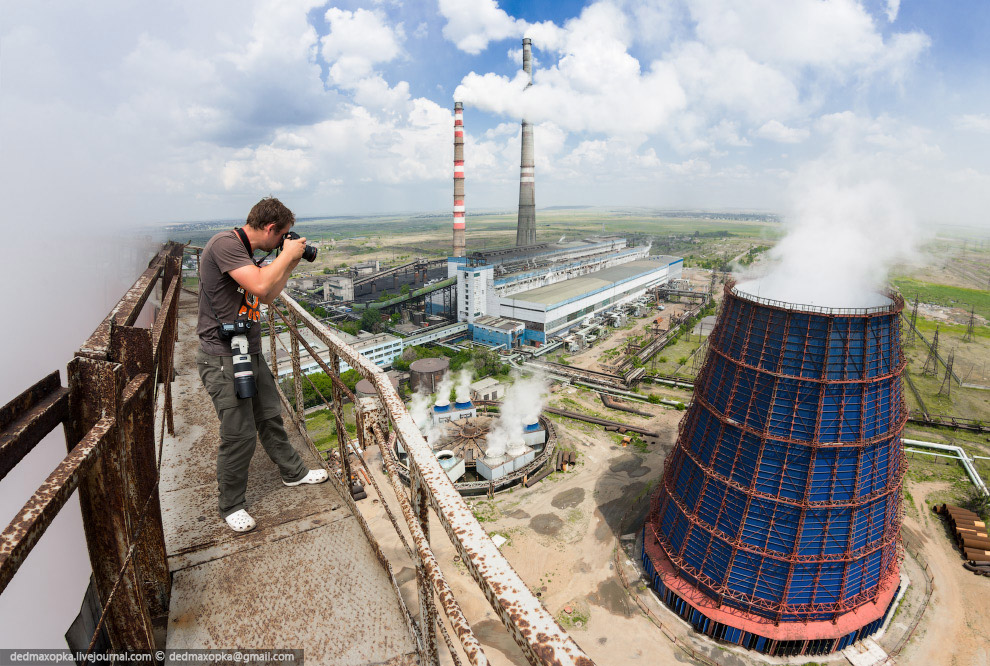Градирни — огромные охлаждающие башни