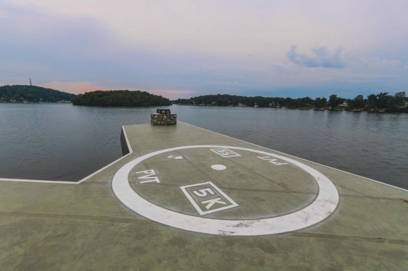 Остров в форме сердца, который Джоли когда-то присмотрела Питту, продают за 15 млн долларов