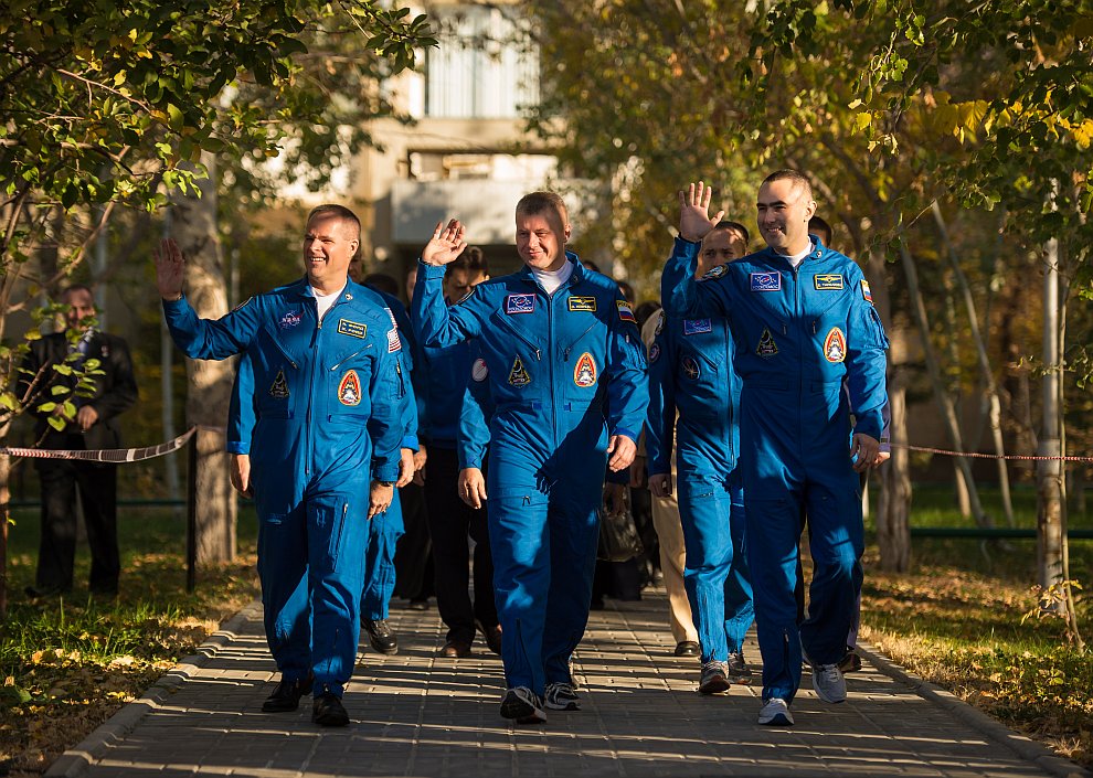 Старт космического корабля «Союз ТМА-06М» с Байконура Старт космического корабля «Союз ТМА-06М» с Байконура