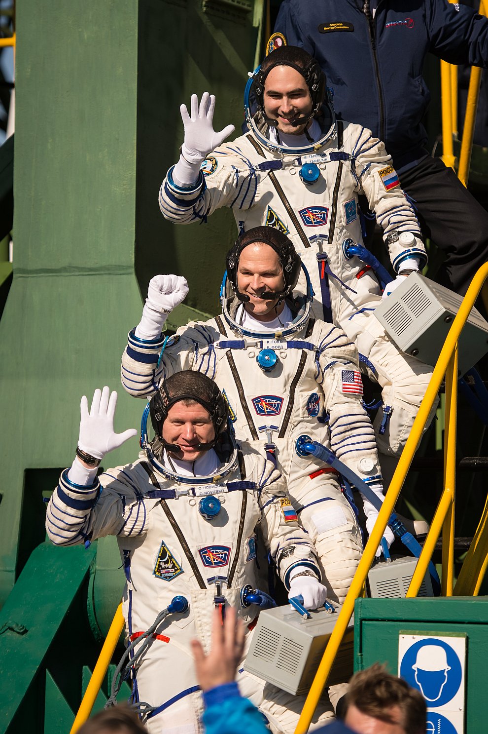 Старт космического корабля «Союз ТМА-06М» с Байконура Старт космического корабля «Союз ТМА-06М» с Байконура