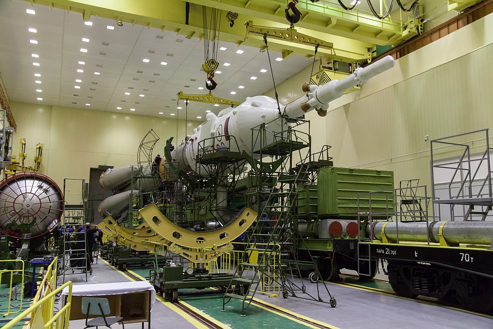 Старт космического корабля «Союз ТМА-06М» с Байконура Старт космического корабля «Союз ТМА-06М» с Байконура