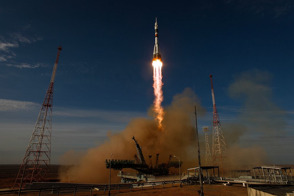 Старт космического корабля «Союз ТМА-06М» с Байконура Старт космического корабля «Союз ТМА-06М» с Байконура