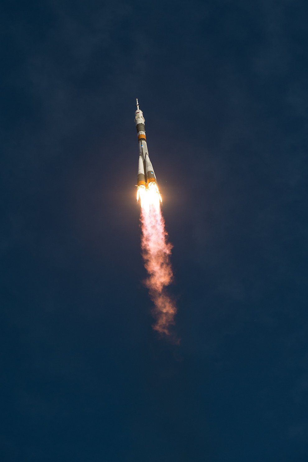 Старт космического корабля «Союз ТМА-06М» с Байконура Старт космического корабля «Союз ТМА-06М» с Байконура