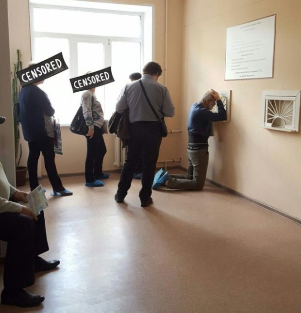 Воронежские медики ставят пациентов на колени + Воронеж, 3-я поликлиника. Часть 2-я