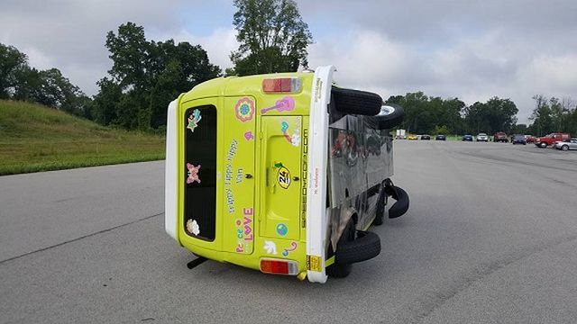 Volkswagen T2, который ездит «на боку»