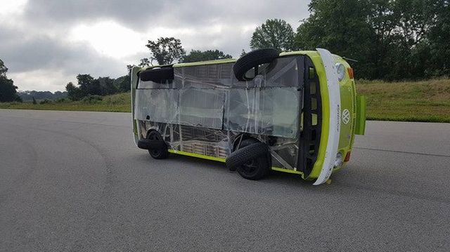 Volkswagen T2, который ездит «на боку»