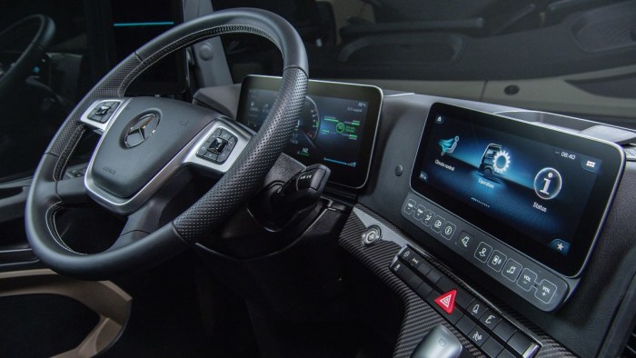 Почему в грузовиках Mercedes планируют отказаться от зеркал