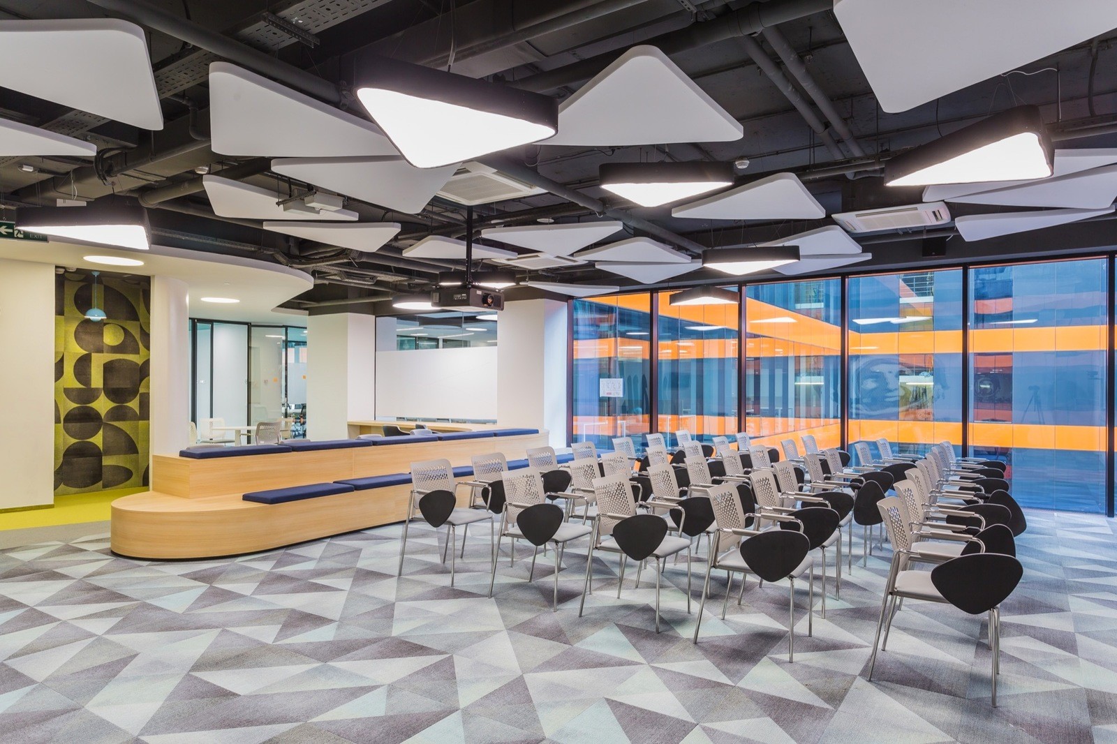 Инновационный офис Сбербанка в Москве от IND Architects