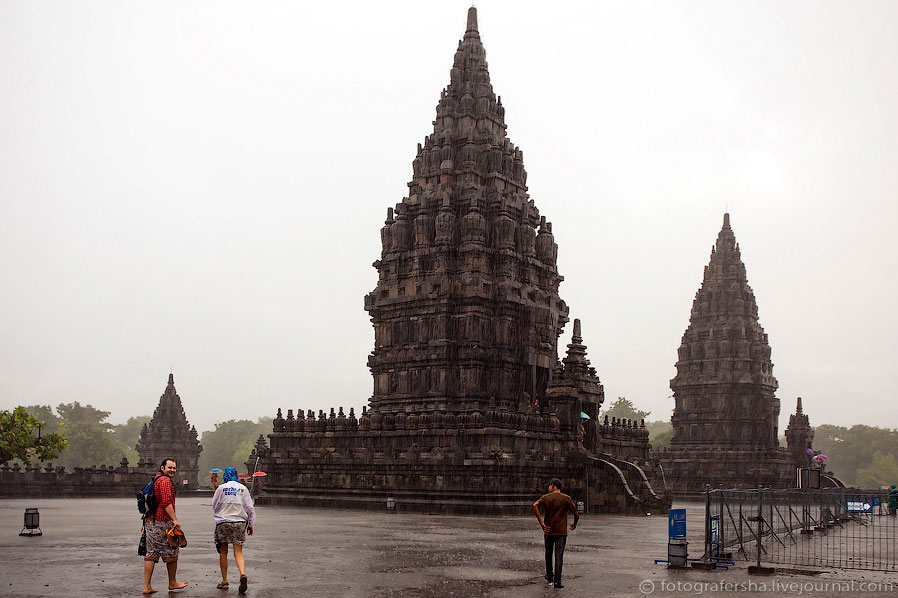 Памятник Всемирного наследия ЮНЕСКО: комплекс храмов Прамбанан