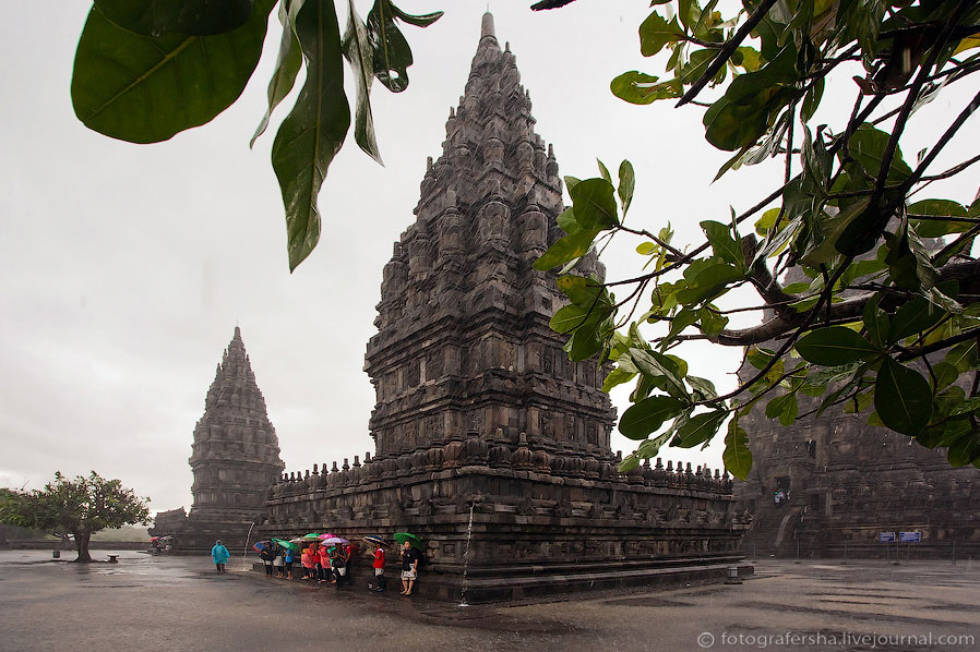 Памятник Всемирного наследия ЮНЕСКО: комплекс храмов Прамбанан