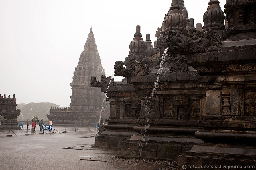 Памятник Всемирного наследия ЮНЕСКО: комплекс храмов Прамбанан