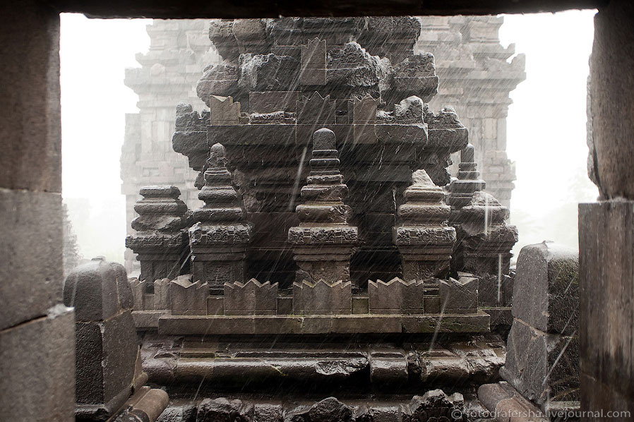Памятник Всемирного наследия ЮНЕСКО: комплекс храмов Прамбанан