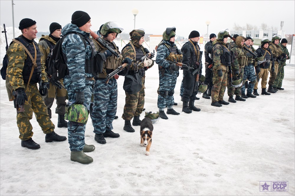 Московский ОМОН: один день на полигоне