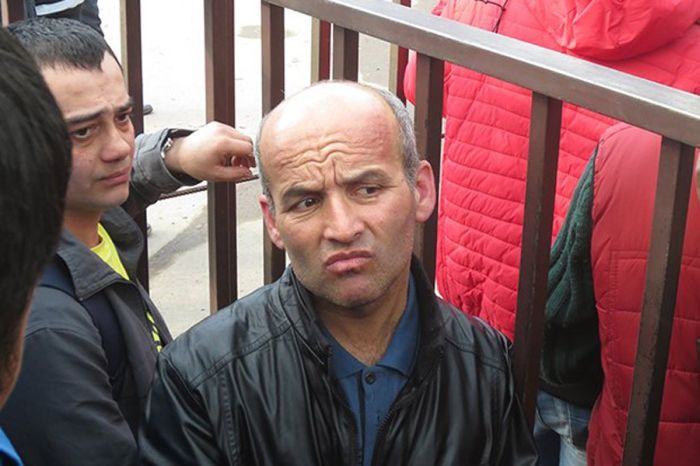 Как иностранцы получают разрешение на работу в Москве (14 фото)