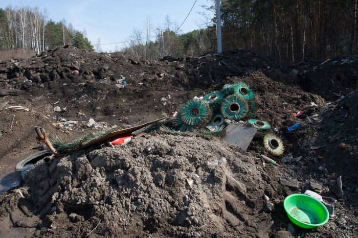 Власти Красногорска угробили пляж (12 фото)