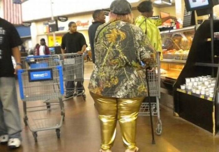 Странные посетители магазинов сети Walmart