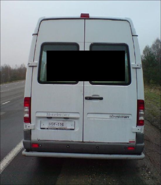 Что в фургоне?