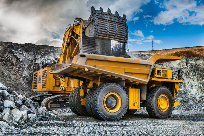 Механические монстры: самосвал Komatsu