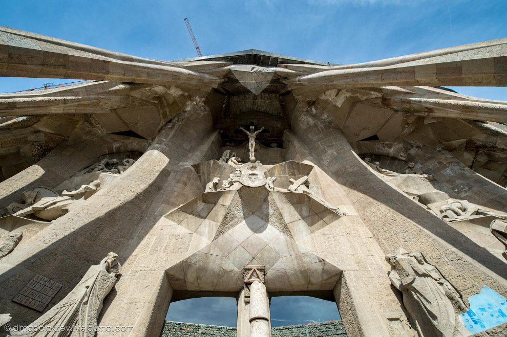 Sagrada Familia или Храм Святого Семейства