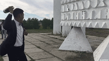 Бутылка шампанского - опасная вещь
