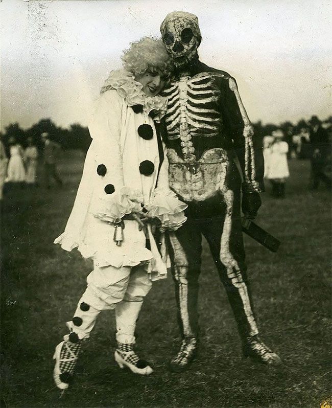 Действительно жуткие наряды на Хэллоуин 1930-х годов