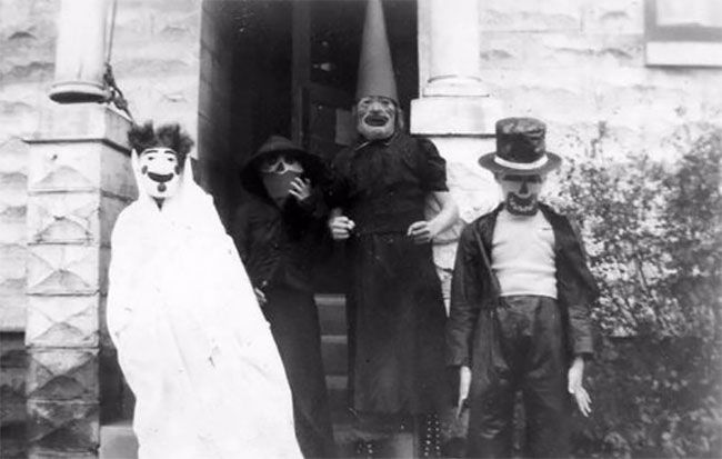 Действительно жуткие наряды на Хэллоуин 1930-х годов