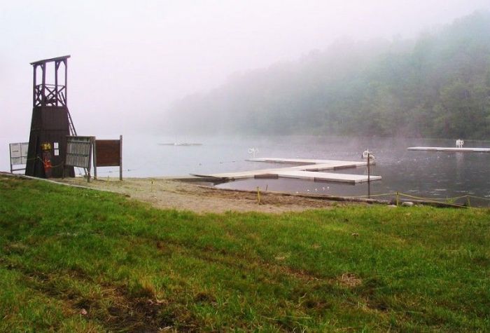 Места, в которых снимались фильмы ужасов (13 фото)
