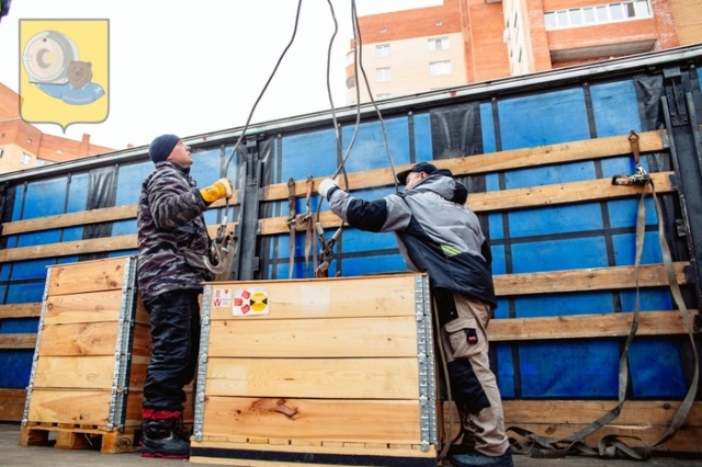 Доставка томографов на цокольный этаж клиники