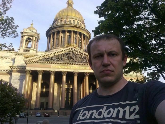 Путешественник с каменным лицом