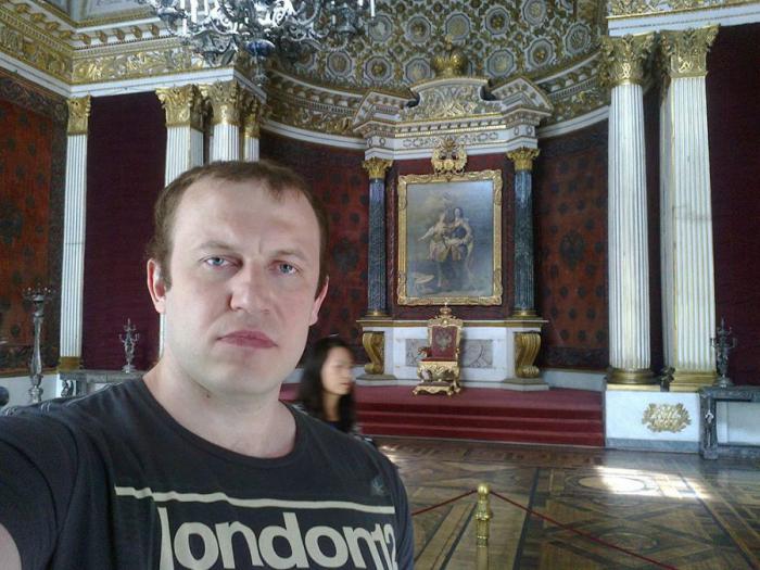Путешественник с каменным лицом