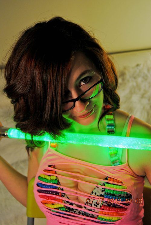 Девушки с достоинством