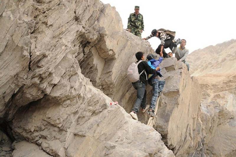 Опасная дорога в школу Опасная дорога в школу