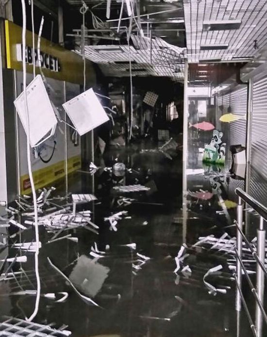 Сгоревший ТЦ "Зимняя вишня" в Кемерово, вид изнутри