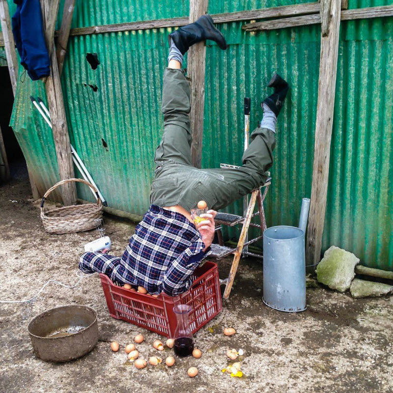 Упавшие люди в проекте итальянского фотографа