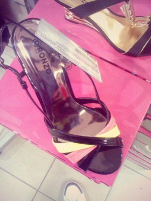 Нанотехнологии в производстве обуви (4 фото)