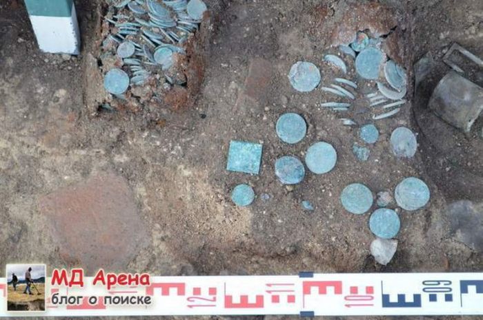 В Пскове найден клад потомка купца Федора Плюшкина
