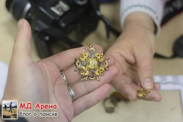 В Пскове найден клад потомка купца Федора Плюшкина