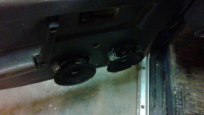 Меломаны тюнигуют свои автомобили