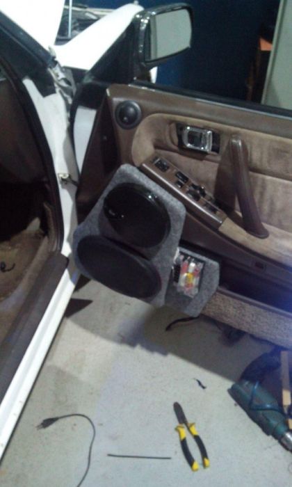 Меломаны тюнигуют свои автомобили