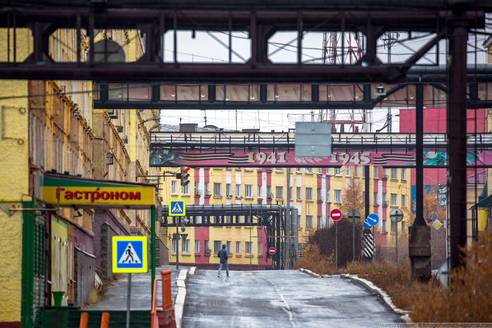 Город, построенный на вечной мерзлоте Город, построенный на вечной мерзлоте