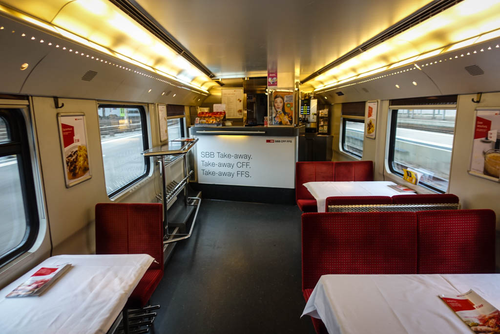 За что железную дорогу в Швейцарии считают одной из лучших в Европе За что железную дорогу в Швейцарии считают одной из лучших в Европе